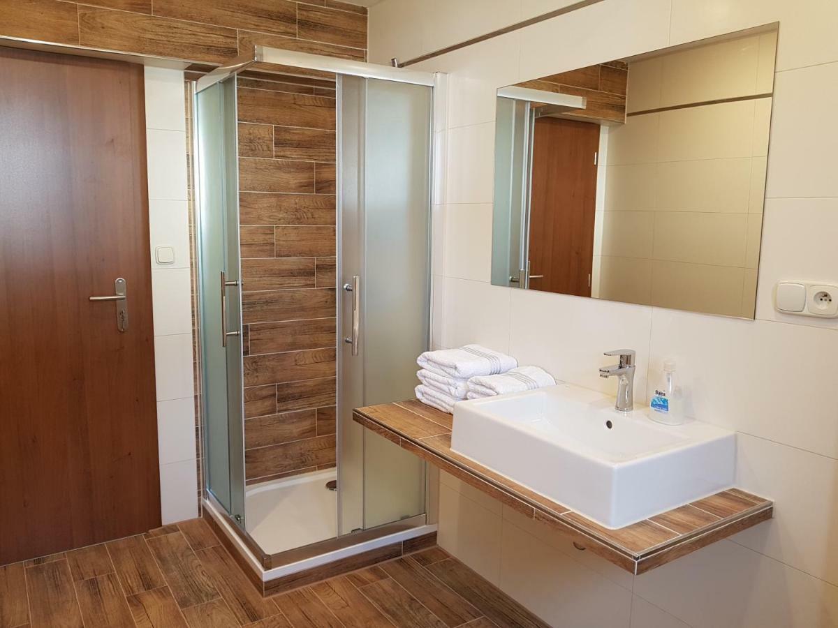Guest House Boba Штрба Экстерьер фото